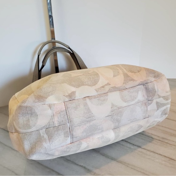 Coach SoHo Lynn Signature Hobo Shoulder Bag - Picture 7 of 15